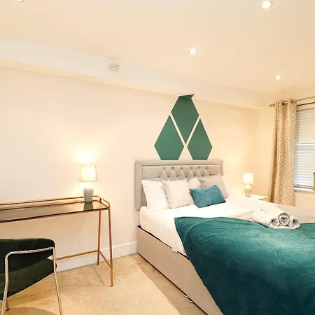 A Superb Large 1 Bedroom Apartment In Ramsbottom Exterior photo