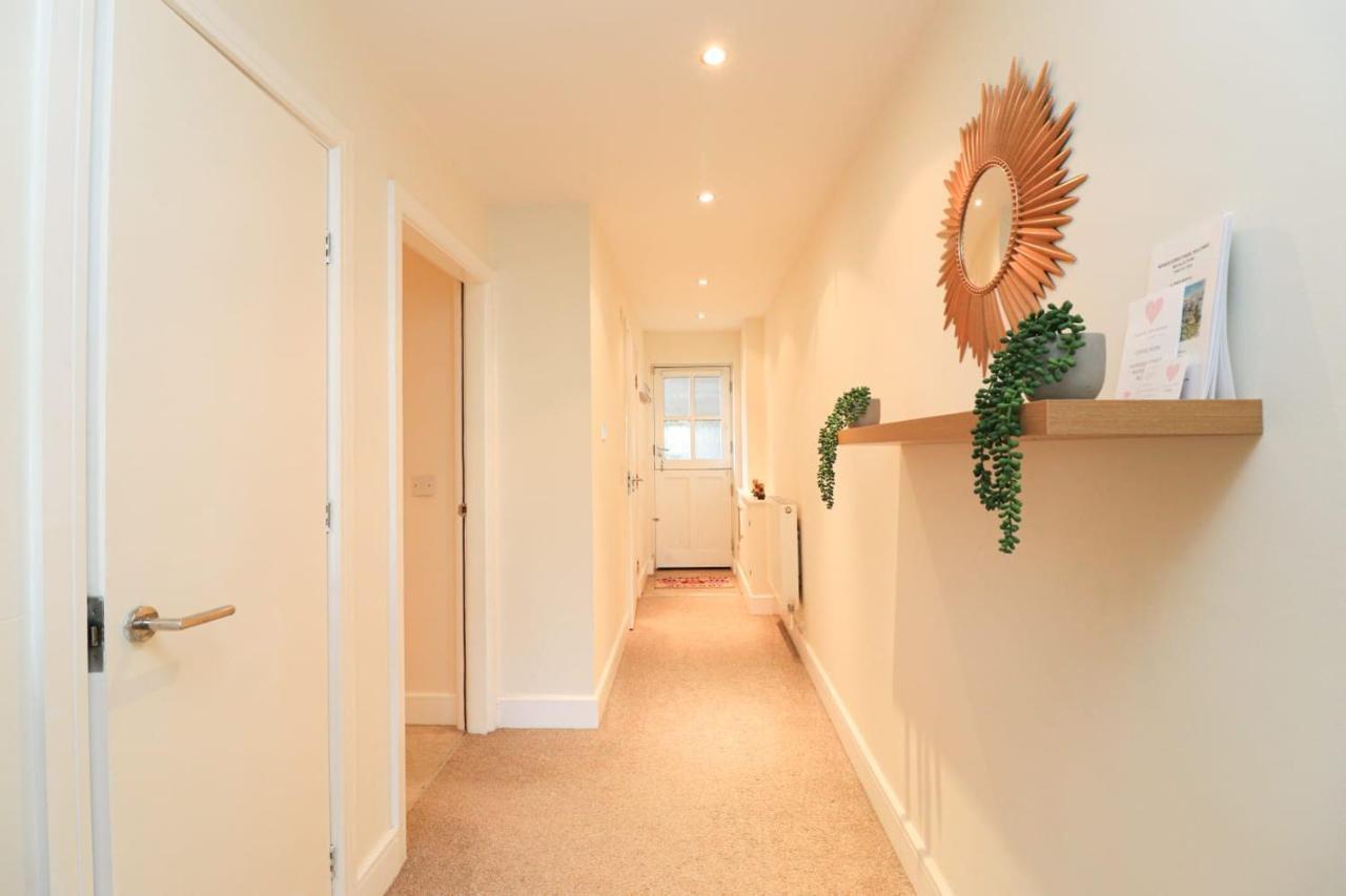 Apartment A Superb Large 1 Bedroom In